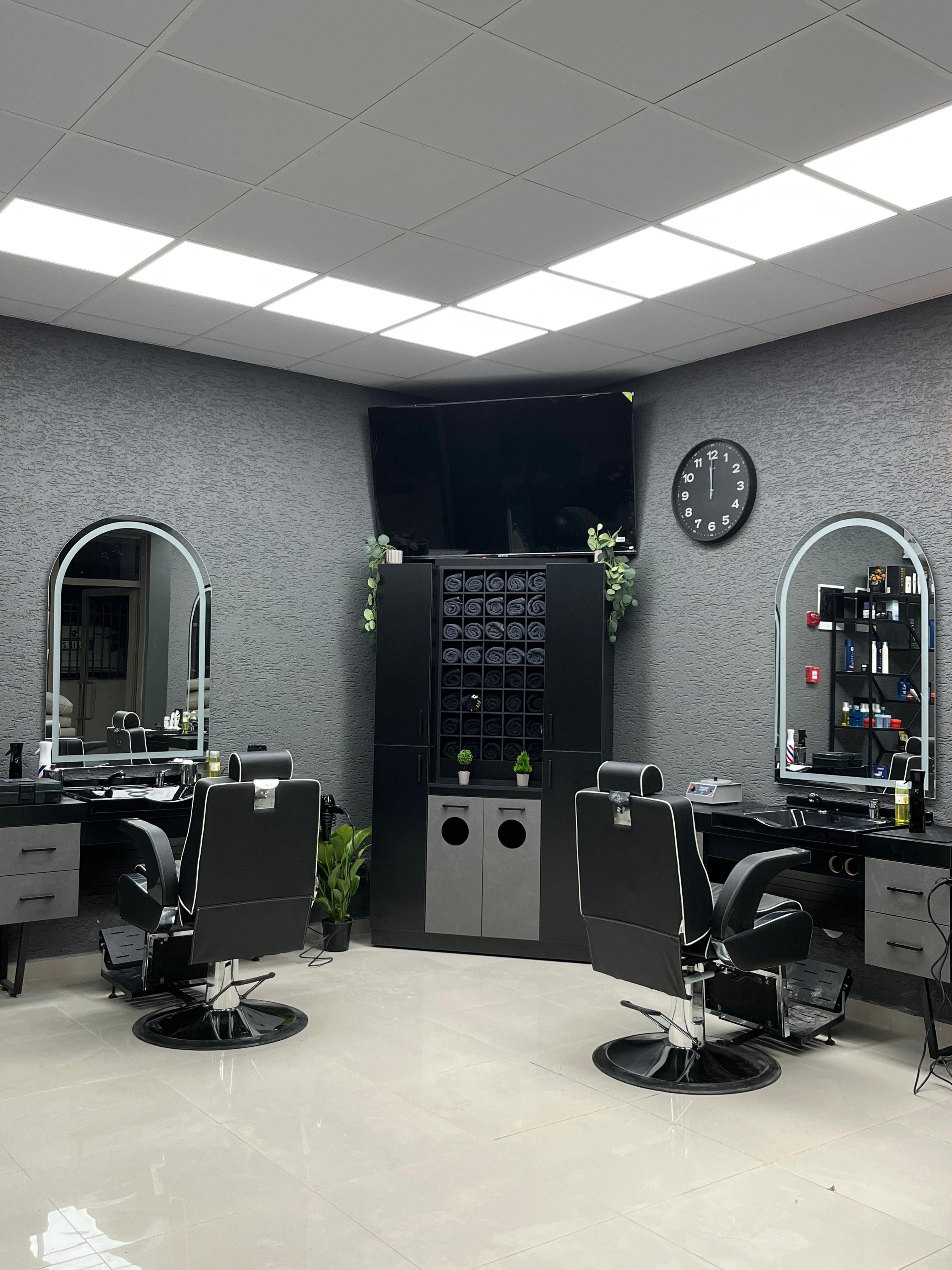 Hayrettin Çar Barber 6